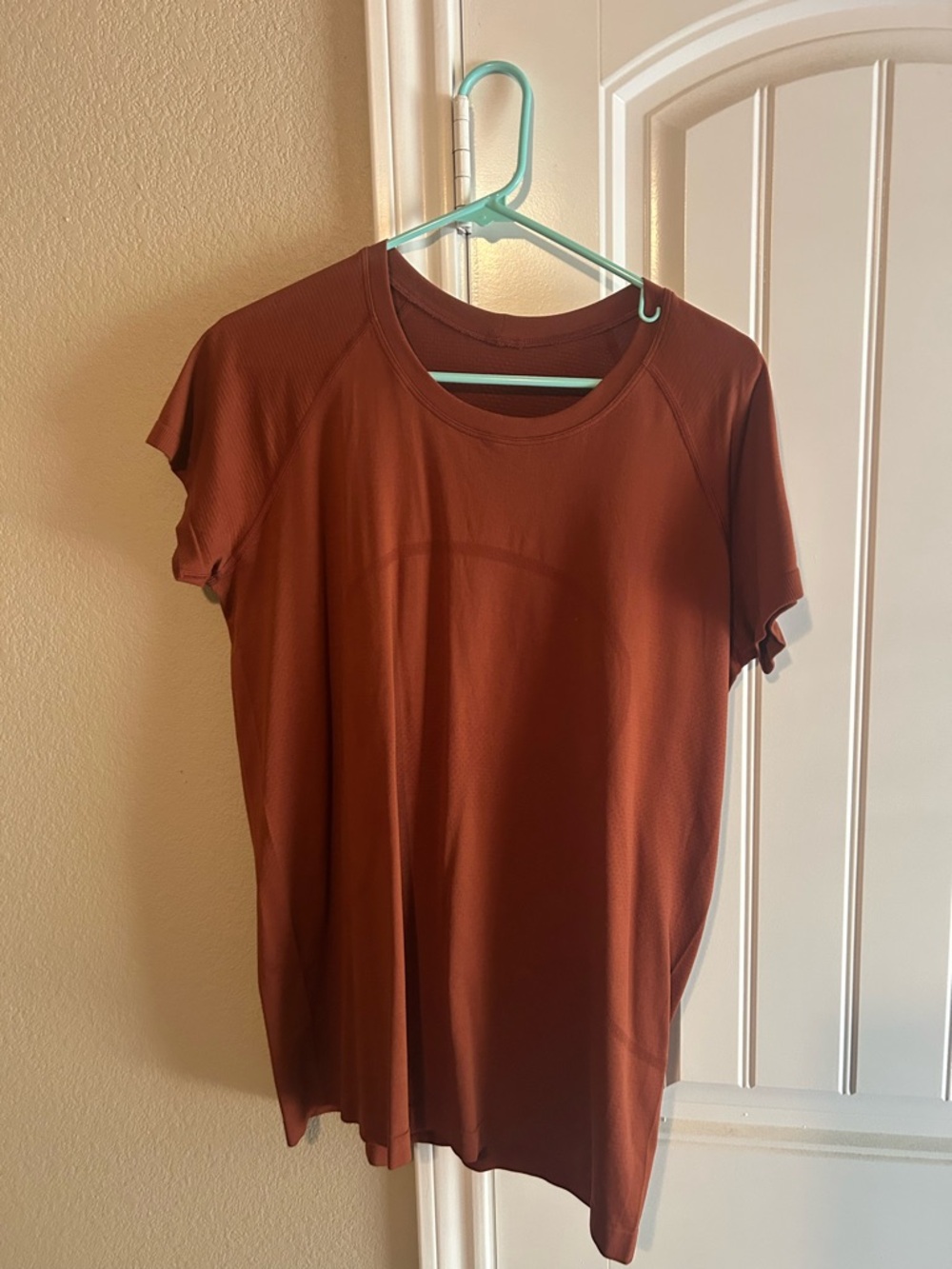lululemon athletica Short Sleeve Crewneck Top - Rust Brown
